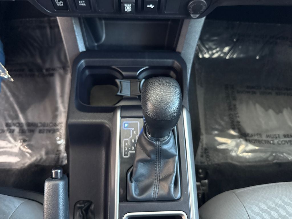 2022 Toyota Tacoma SR V6