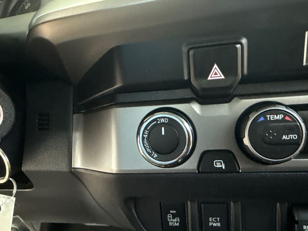 2022 Toyota Tacoma SR V6