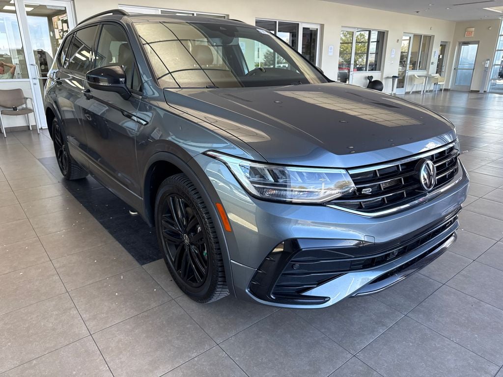 2022 Volkswagen Tiguan 2.0T SE R-Line Black