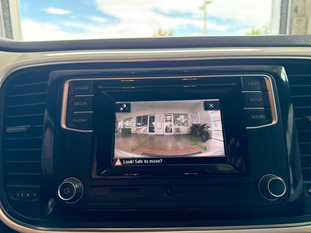 2018 Volkswagen Beetle 2.0T S