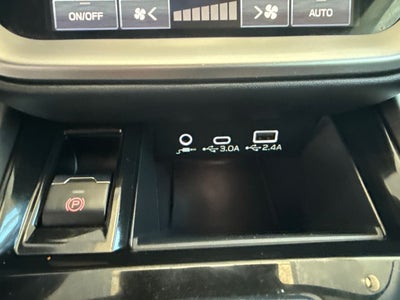 2025 Subaru Legacy Premium Premium