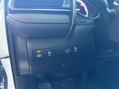 2019 Toyota Camry Hybrid LE