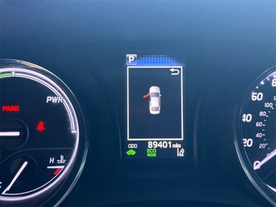 2019 Toyota Camry Hybrid LE