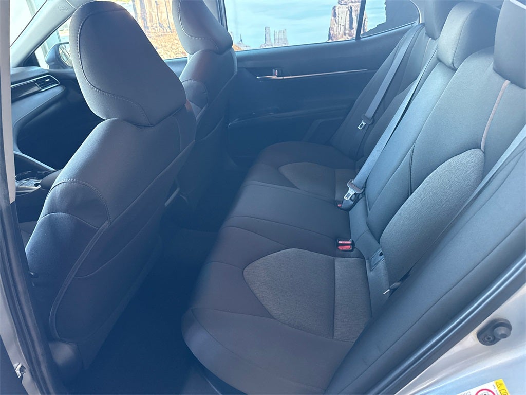 2019 Toyota Camry Hybrid LE