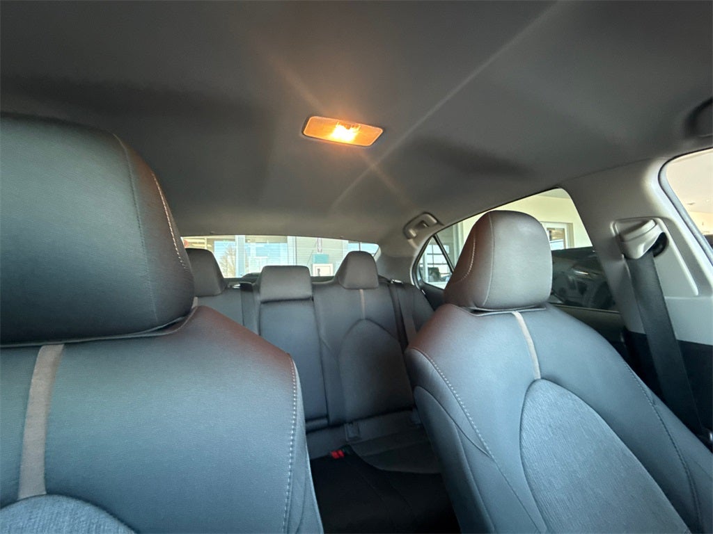 2019 Toyota Camry Hybrid LE