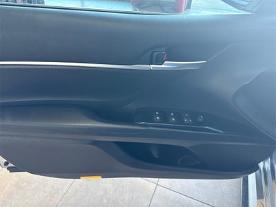 2019 Toyota Camry Hybrid LE