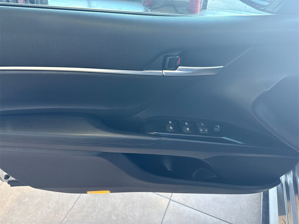 2019 Toyota Camry Hybrid LE