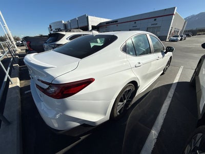 2025 Toyota Camry SE