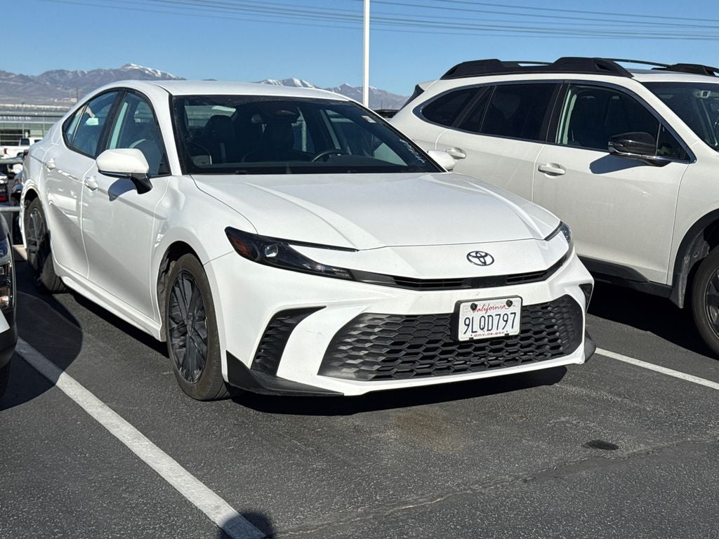 2025 Toyota Camry SE