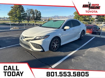 2022 Toyota Camry SE
