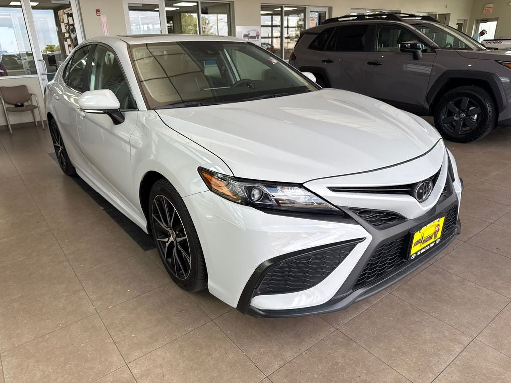2024 Toyota Camry SE