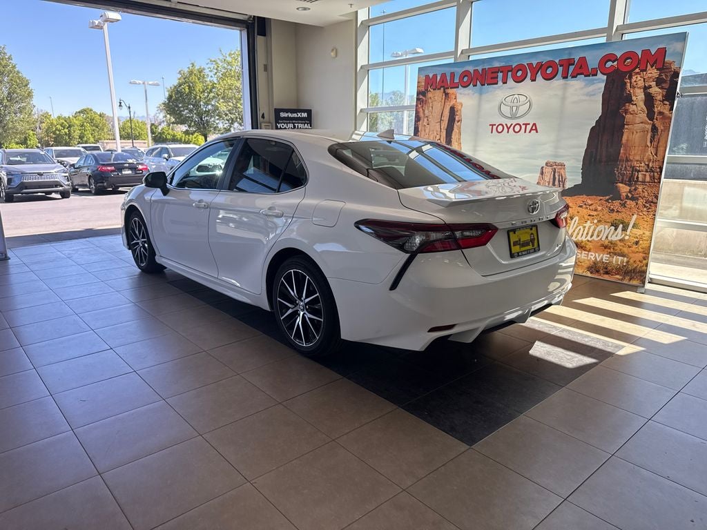 2021 Toyota Camry SE
