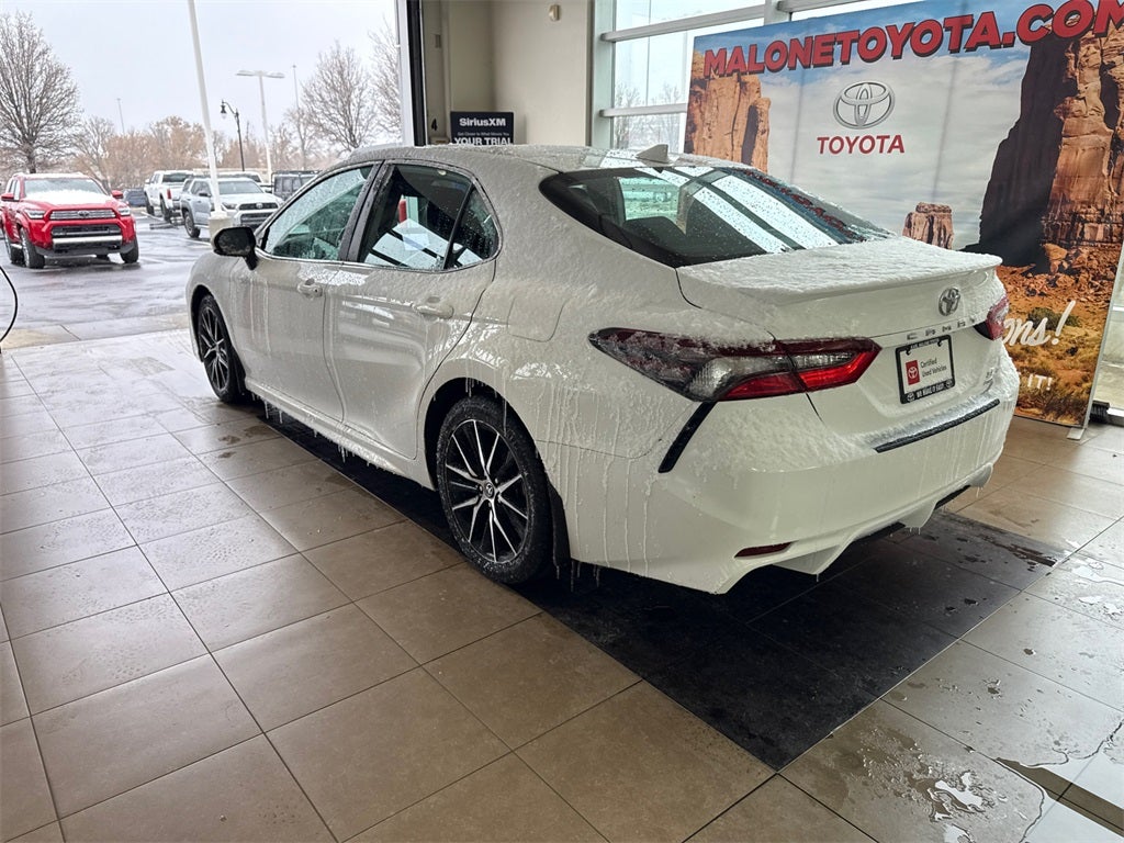 2022 Toyota Camry SE