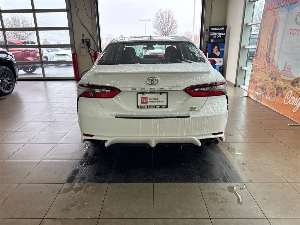 2022 Toyota Camry SE
