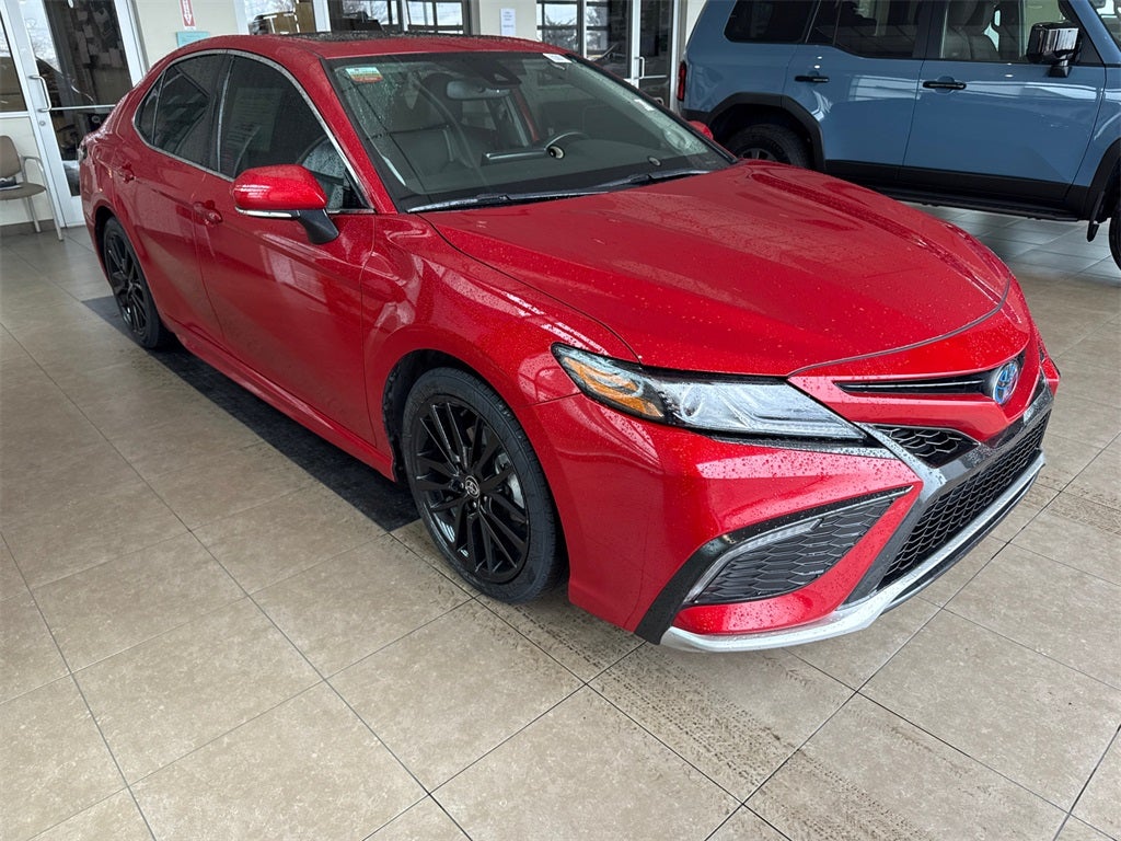 2024 Toyota Camry Hybrid XSE