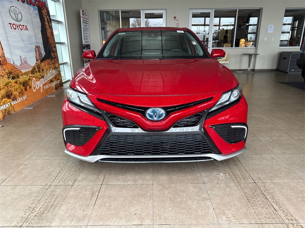 2024 Toyota Camry Hybrid XSE
