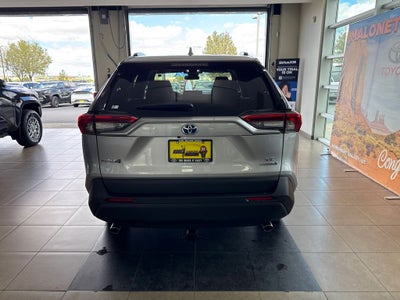 2022 Toyota RAV4 Hybrid LE