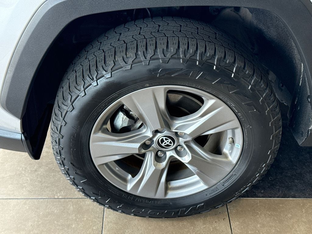 2022 Toyota RAV4 Hybrid LE