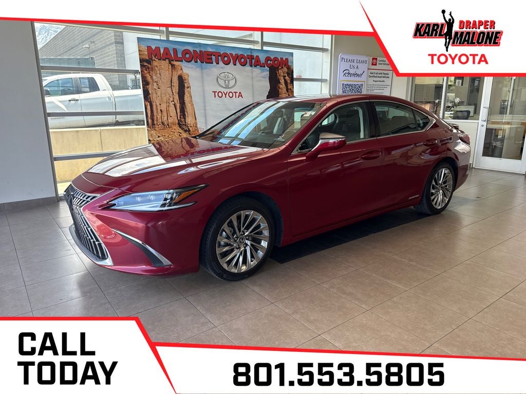 2022 Lexus ES 300h Luxury