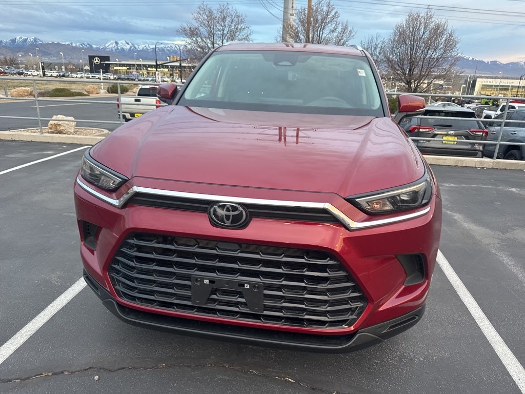 2025 Toyota Grand Highlander Base