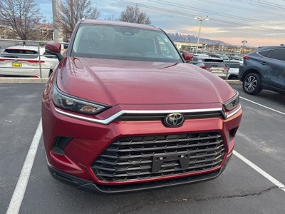 2025 Toyota Grand Highlander Base