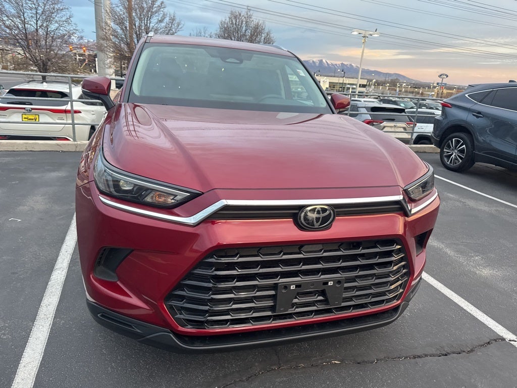 2025 Toyota Grand Highlander Base