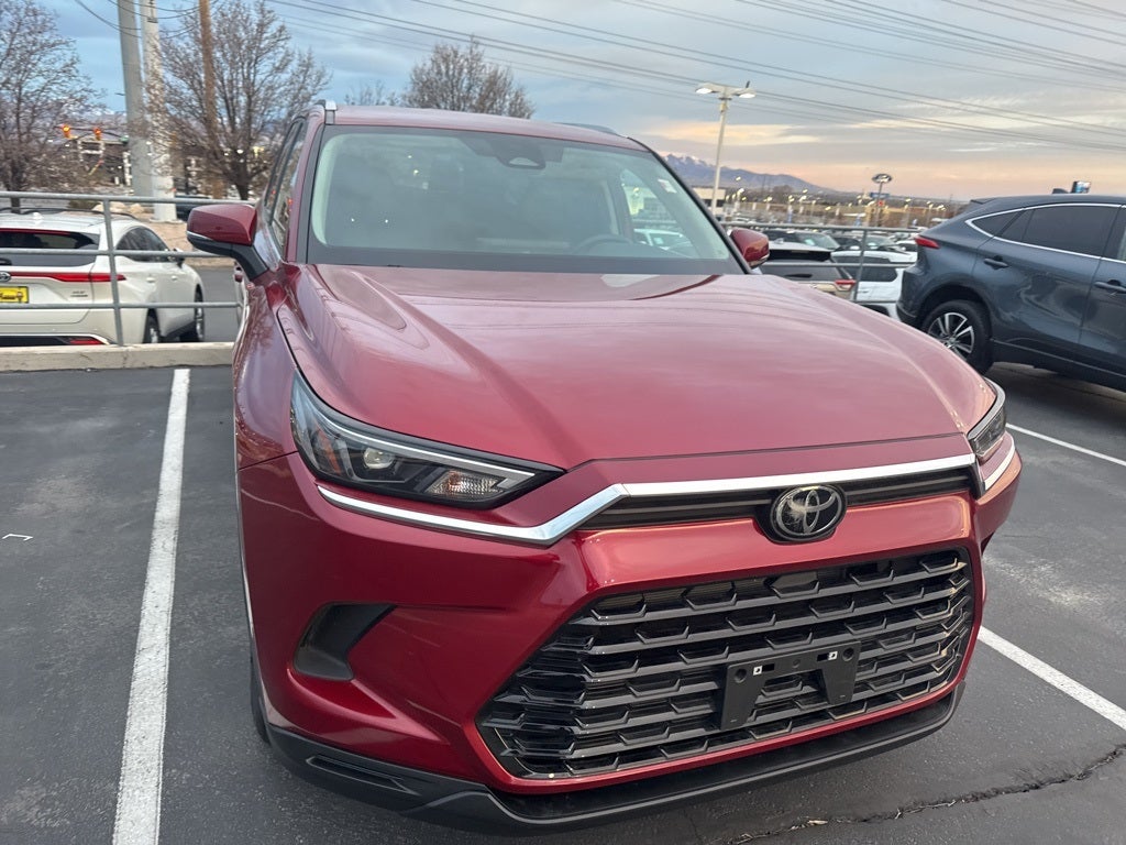 2025 Toyota Grand Highlander Base