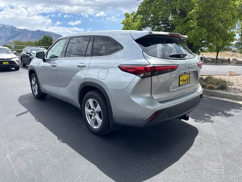 2021 Toyota Highlander LE