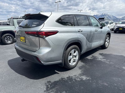 2021 Toyota Highlander LE