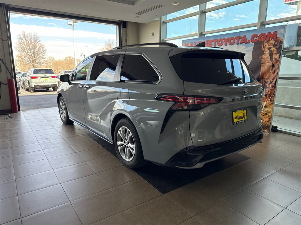 2023 Toyota Sienna XSE 7 Passenger