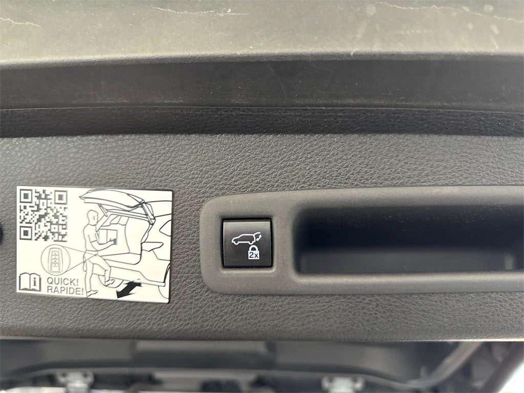 2023 Toyota Sienna XSE 7 Passenger