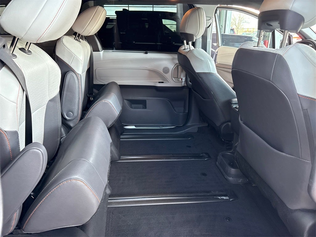 2023 Toyota Sienna XSE 7 Passenger