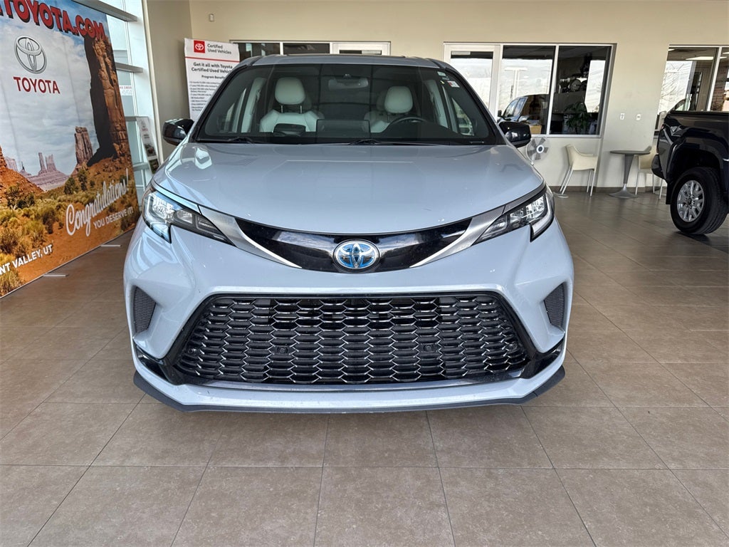2023 Toyota Sienna XSE 7 Passenger