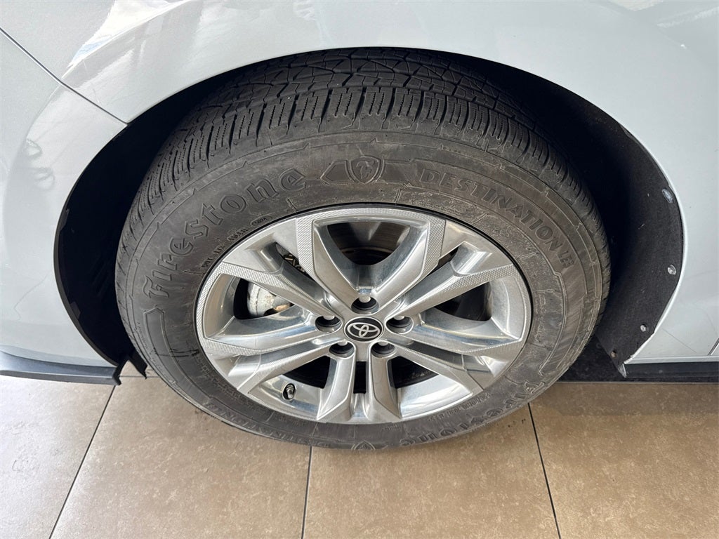 2023 Toyota Sienna XSE 7 Passenger