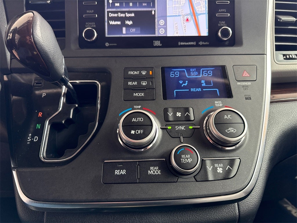 2018 Toyota Sienna Limited Premium 7 Passenger