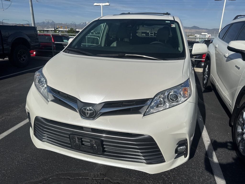 2019 Toyota Sienna XLE Premium 7 Passenger