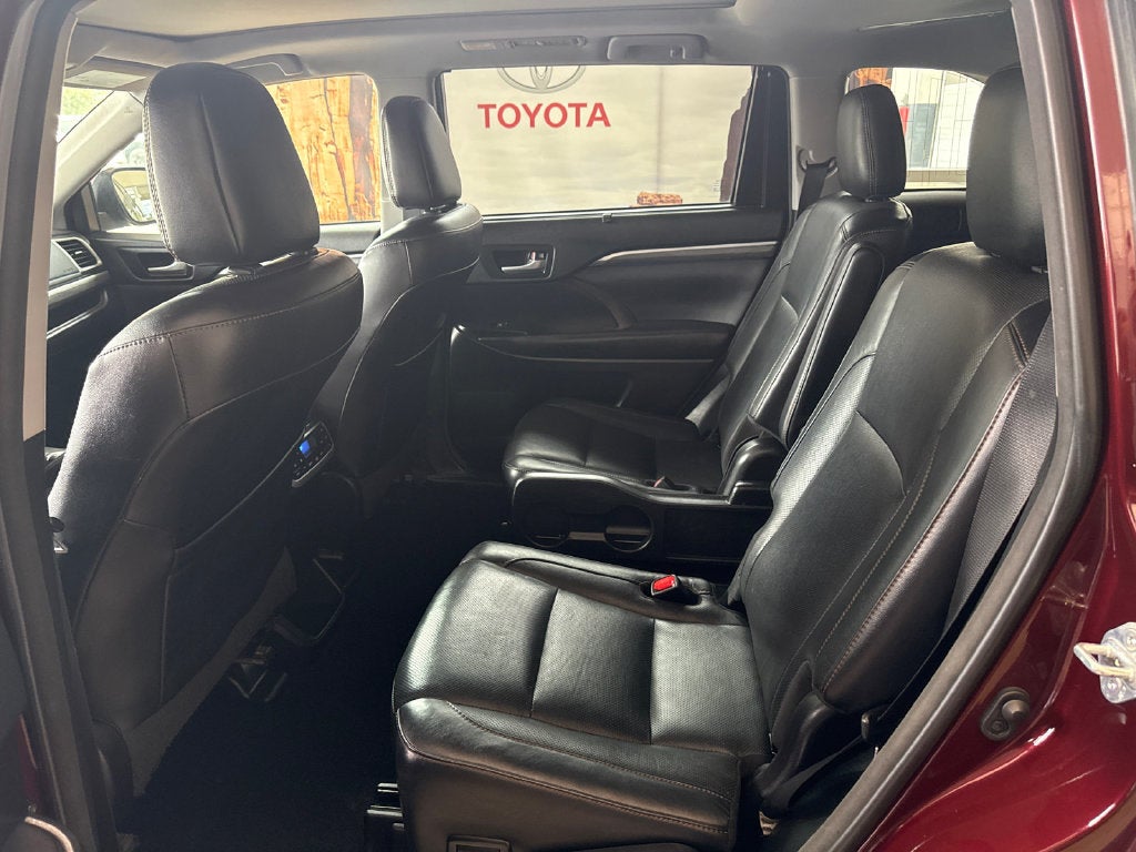 2018 Toyota Highlander Limited Platinum