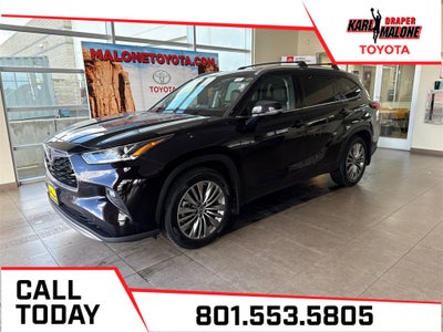 2022 Toyota Highlander Platinum
