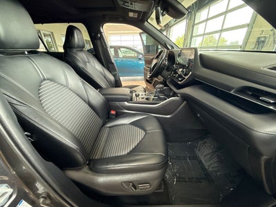 2021 Toyota Highlander XSE