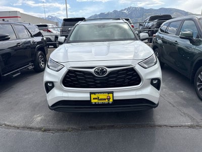 2024 Toyota Highlander XLE