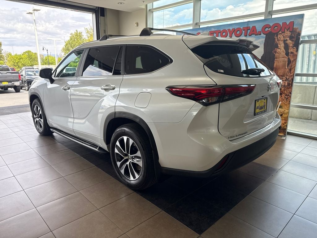 2023 Toyota Highlander XLE