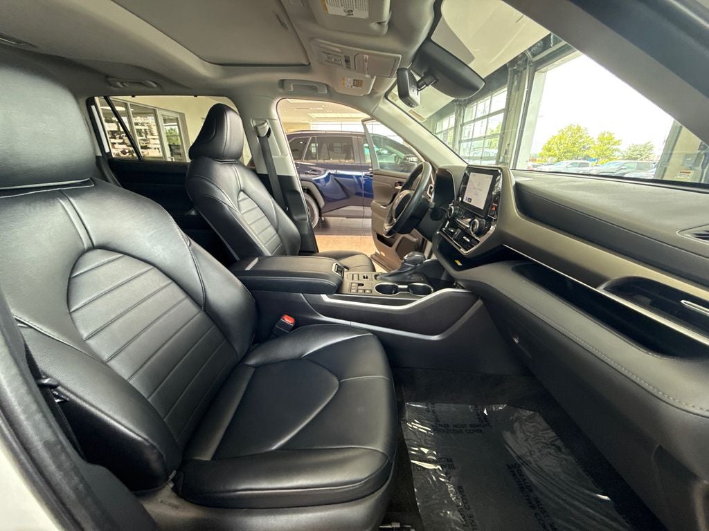 2023 Toyota Highlander XLE