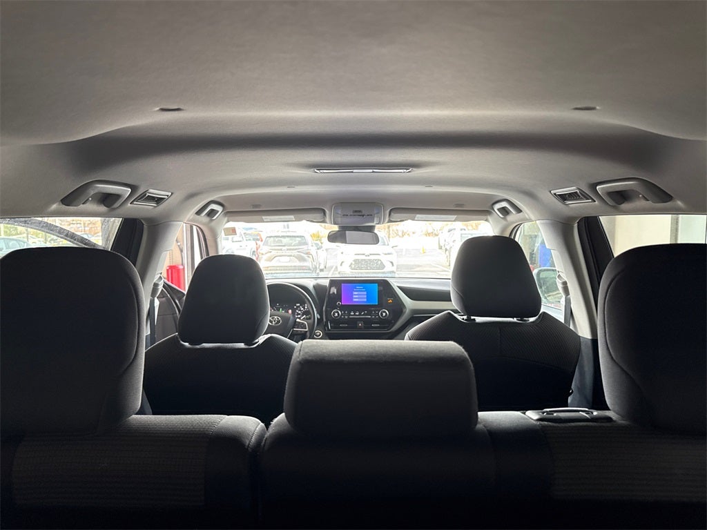 2024 Toyota Highlander LE