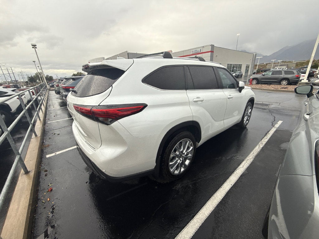 2023 Toyota Highlander Limited