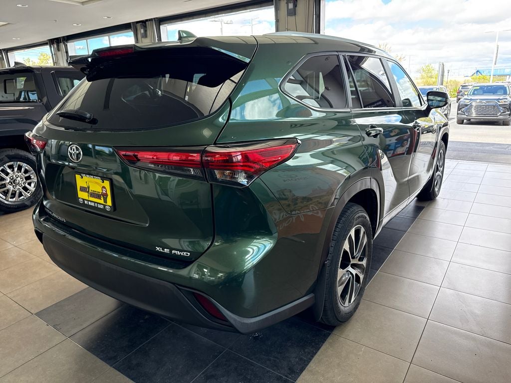 2023 Toyota Highlander XLE