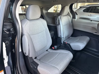 2024 Toyota Sienna LE 8 Passenger