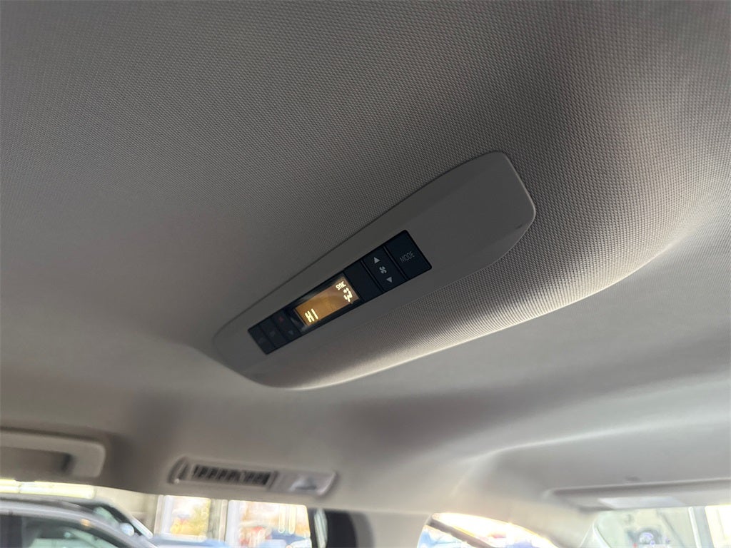 2024 Toyota Sienna LE 8 Passenger