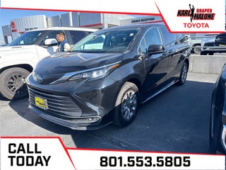 2024 Toyota Sienna LE 8 Passenger