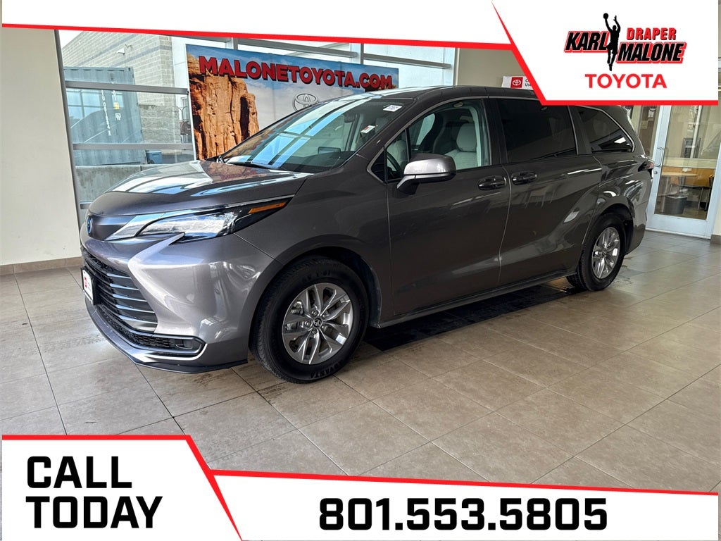 2024 Toyota Sienna LE 8 Passenger