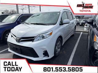 2018 Toyota Sienna LE